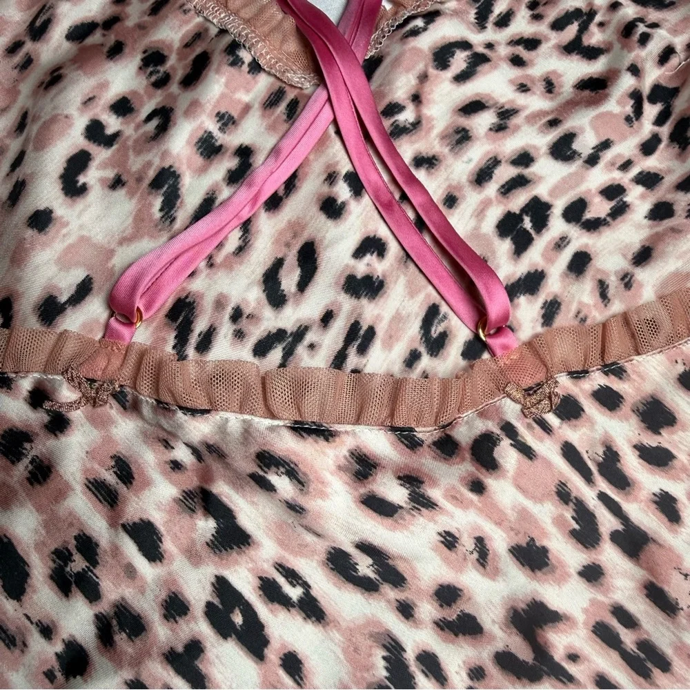 Victoria's Secret Pink Strap‎ Leopard Cami - Picture 4 of 7
